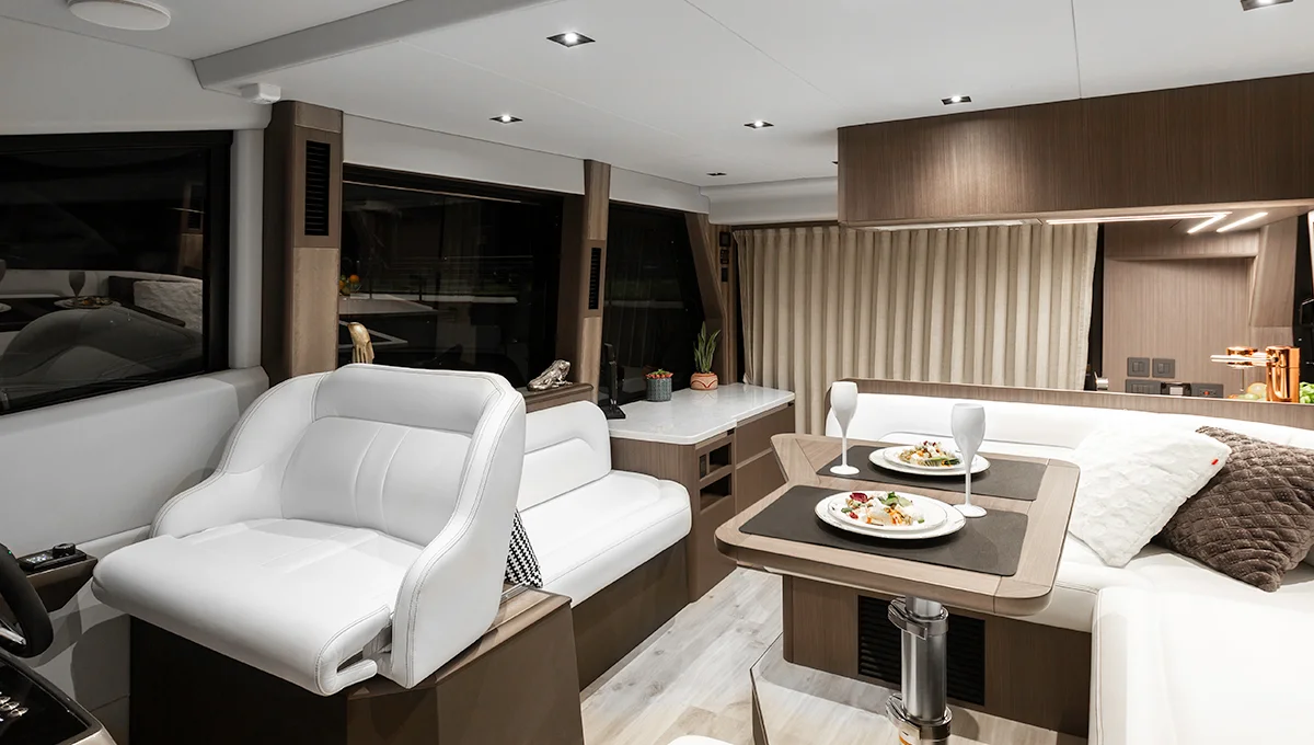 Galeon 480 fly — photo 9