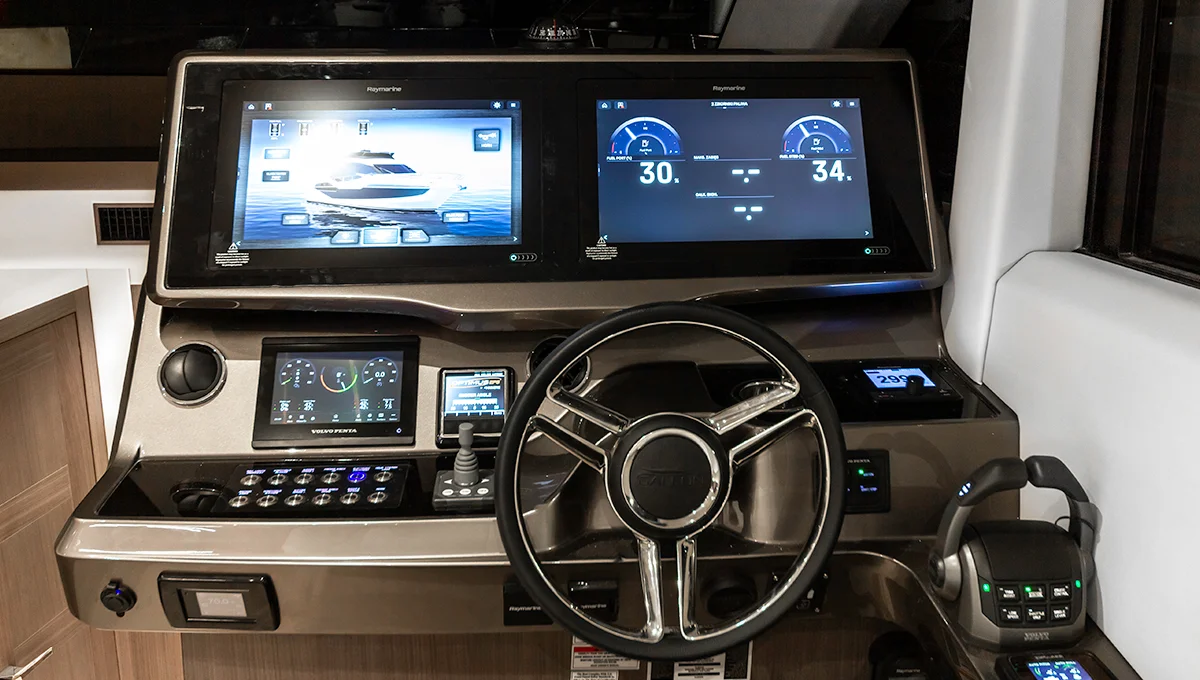 Galeon 480 fly — photo 7