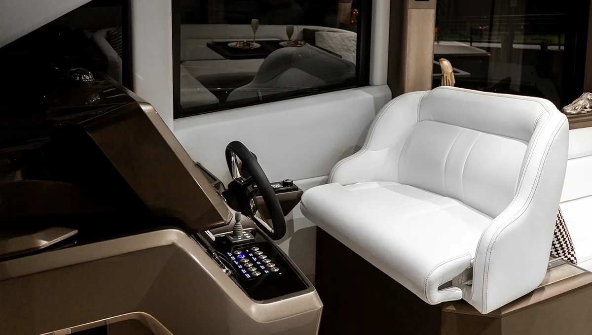 Galeon 480 fly — photo 8