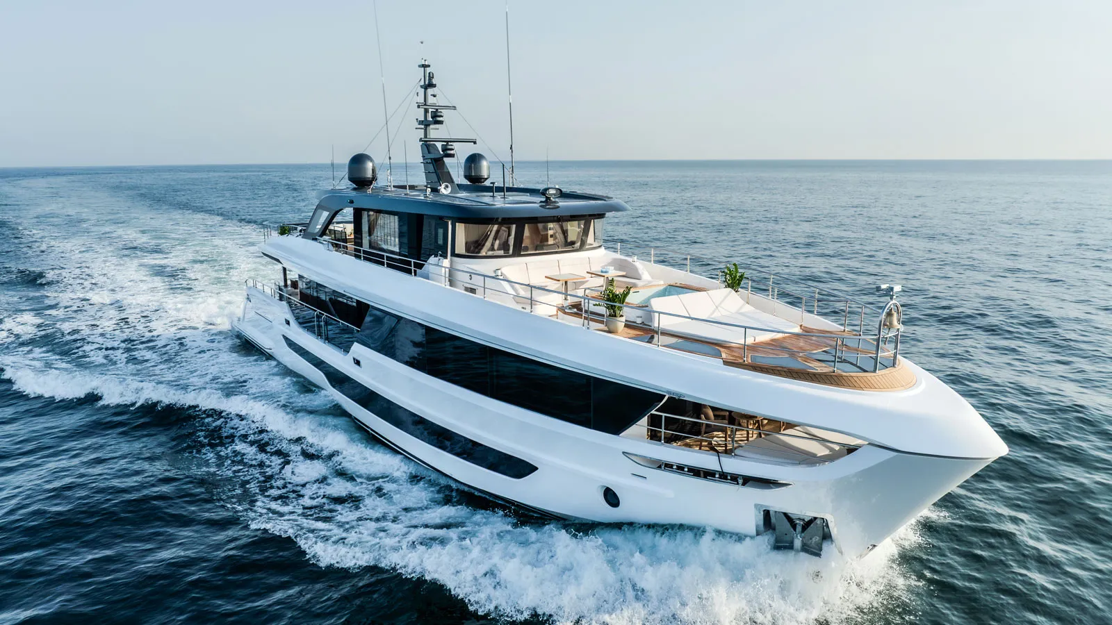 Majesty Yachts Majesty 100 Terrace — photo 1