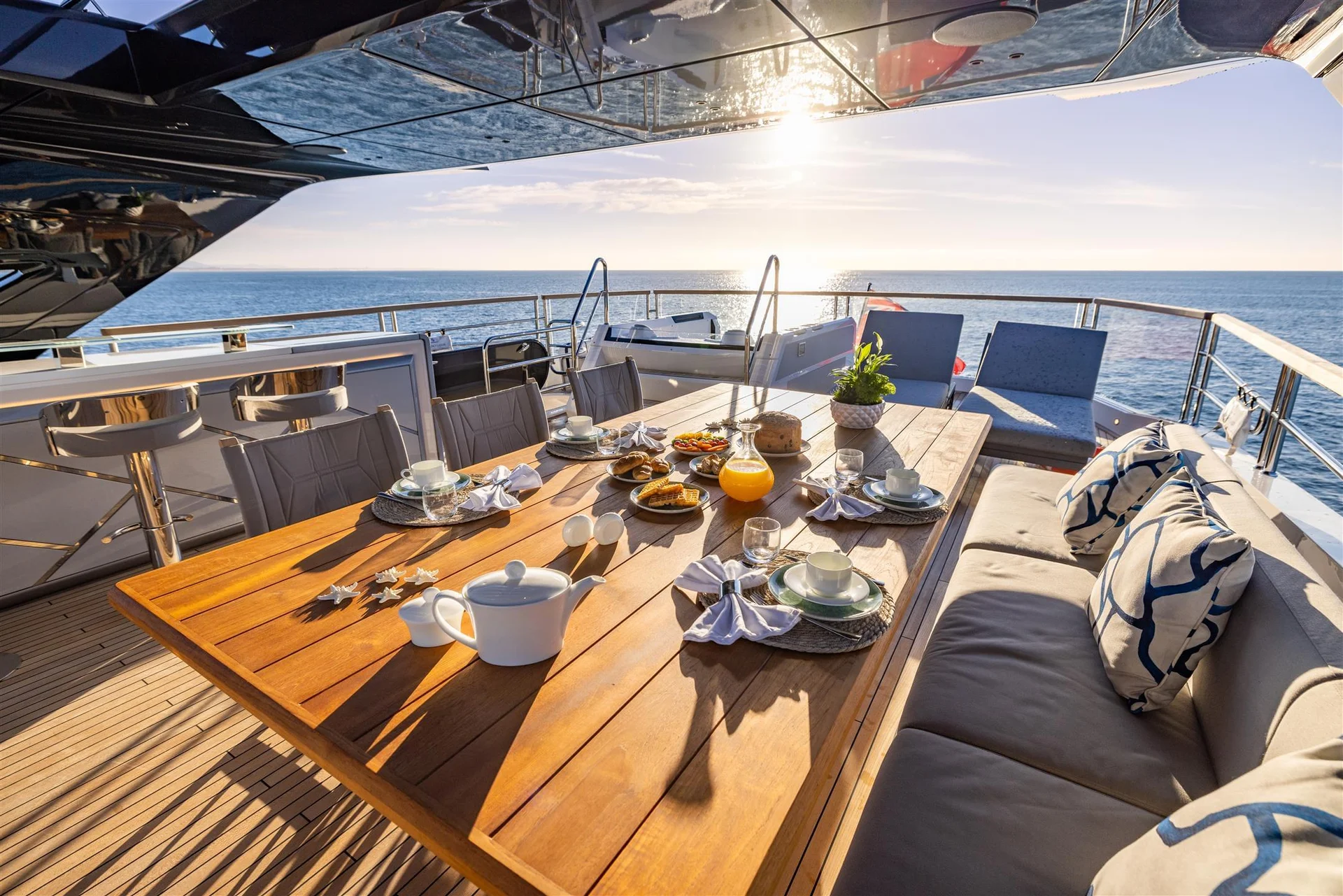 Sunseeker 100 Yacht — photo 10