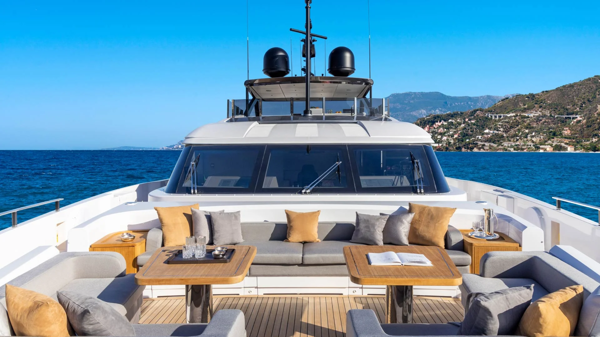 Custom Line Saetta 140 — photo 9