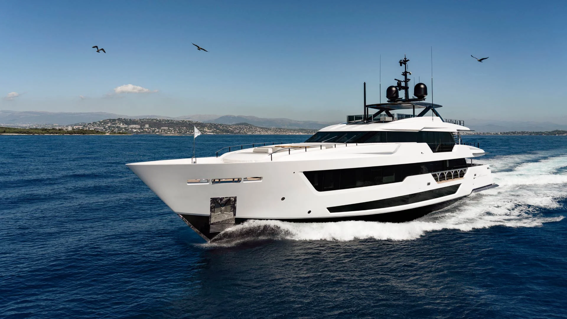 Custom Line Saetta 140 — photo 5