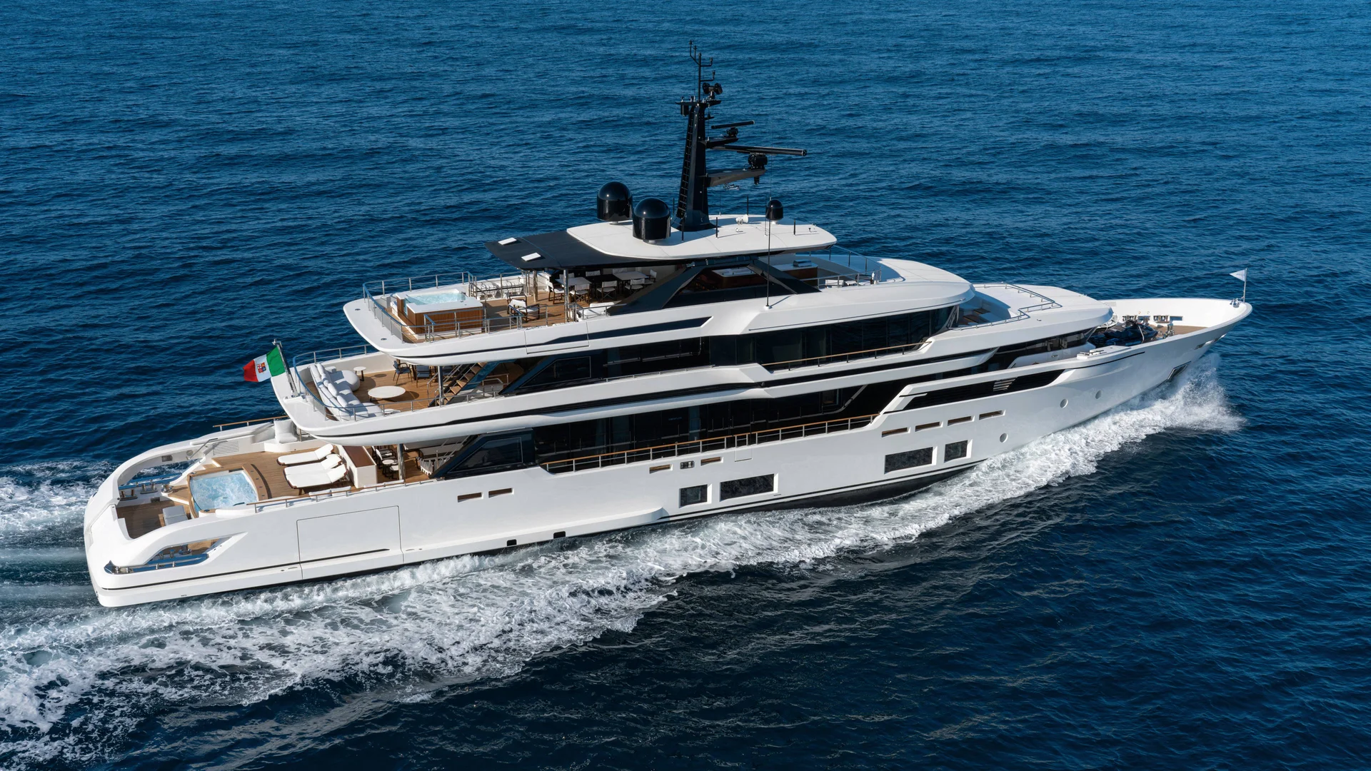 Custom Line Aluminium Alloy 50 — photo 1