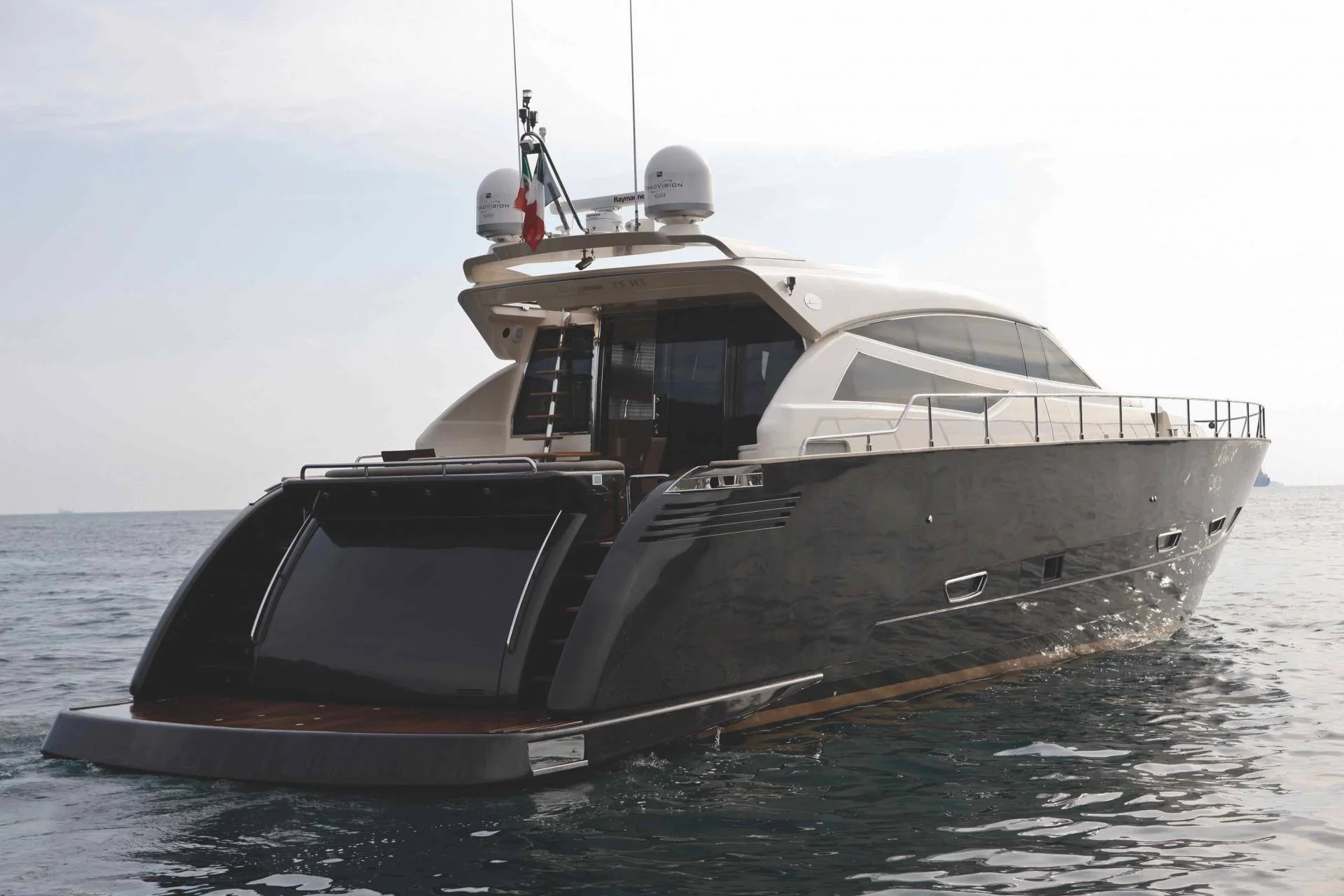 Cayman Yachts S750 — photo 5