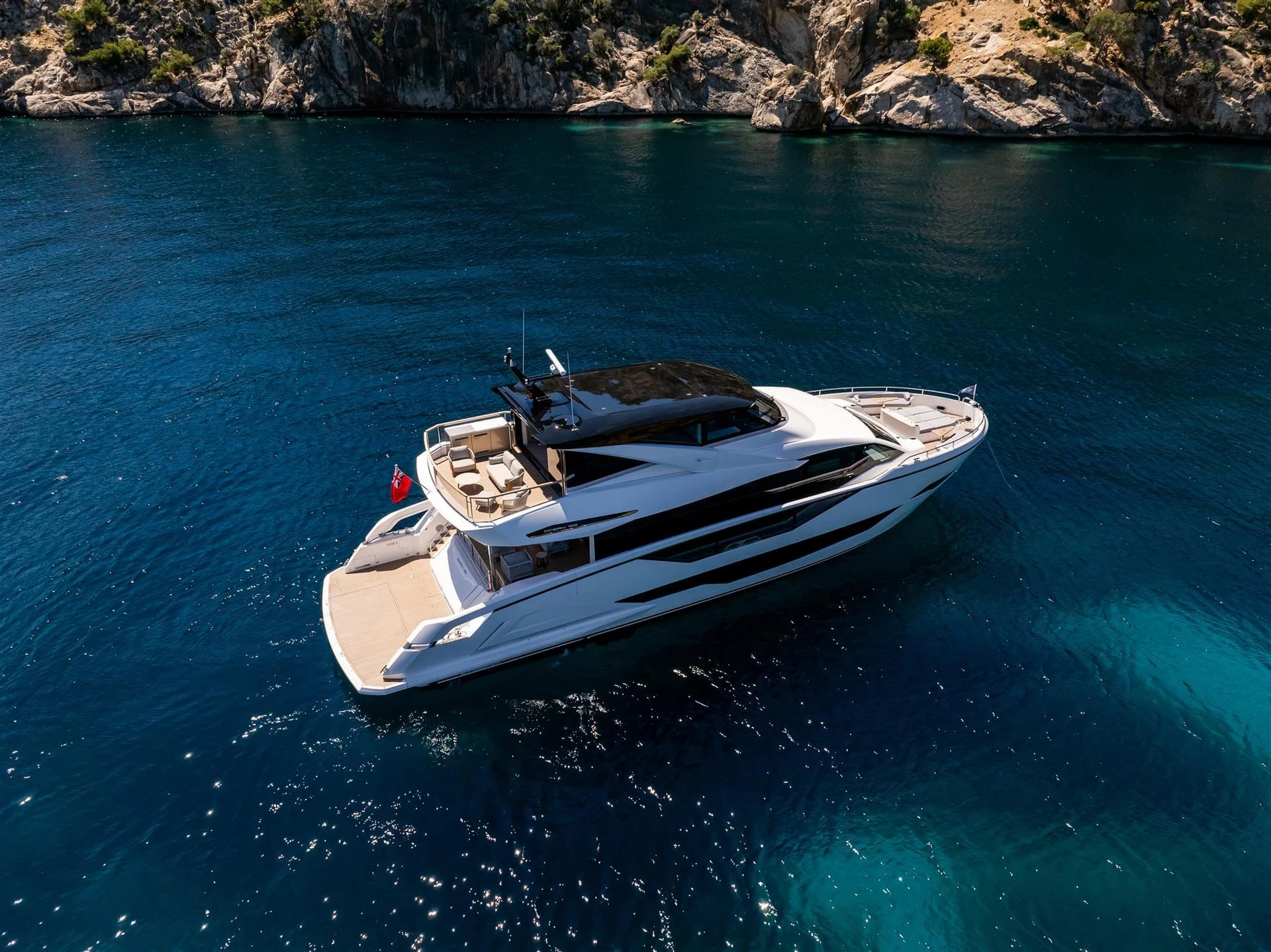 Sunseeker 90 Ocean Enclosed — photo 7