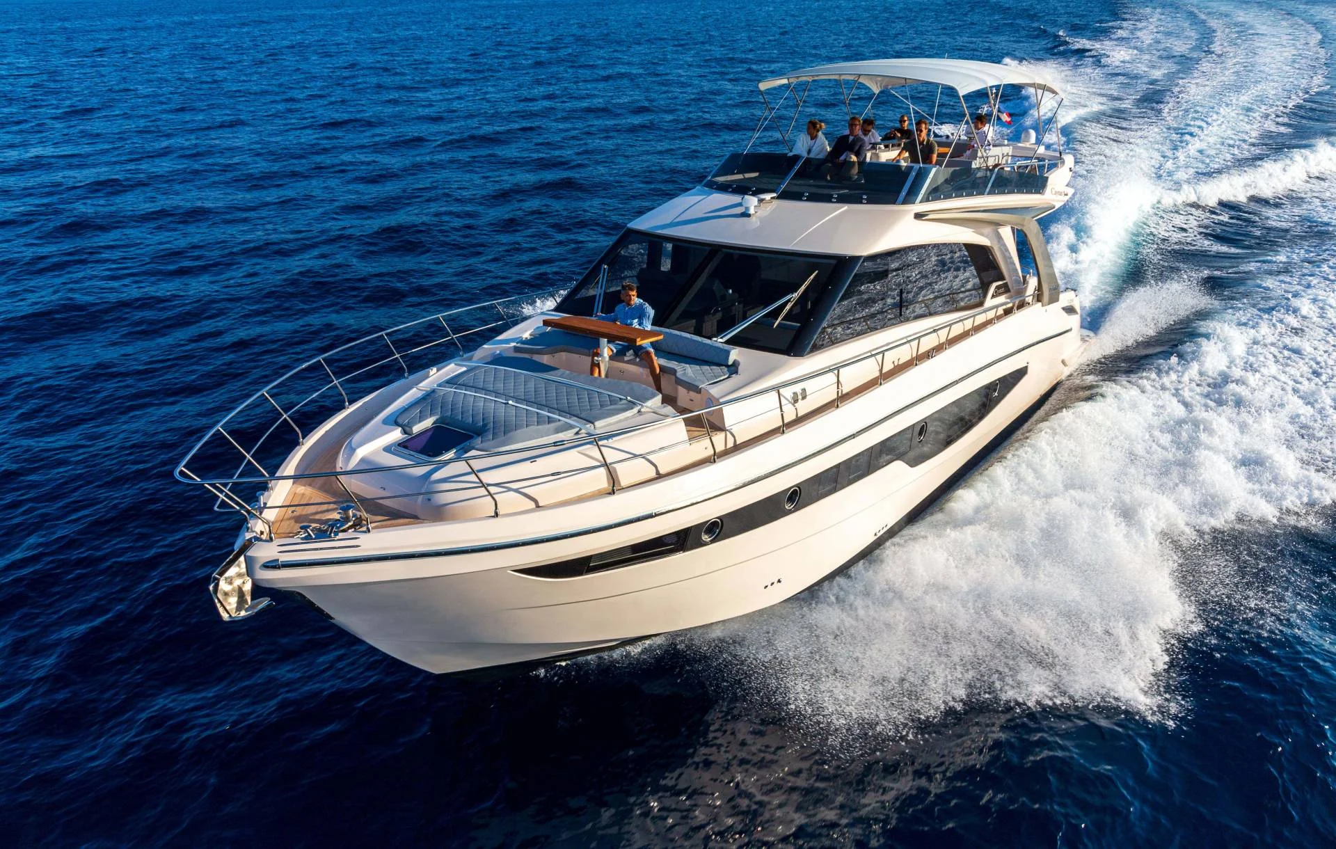 Cayman Yachts F580 — photo 3