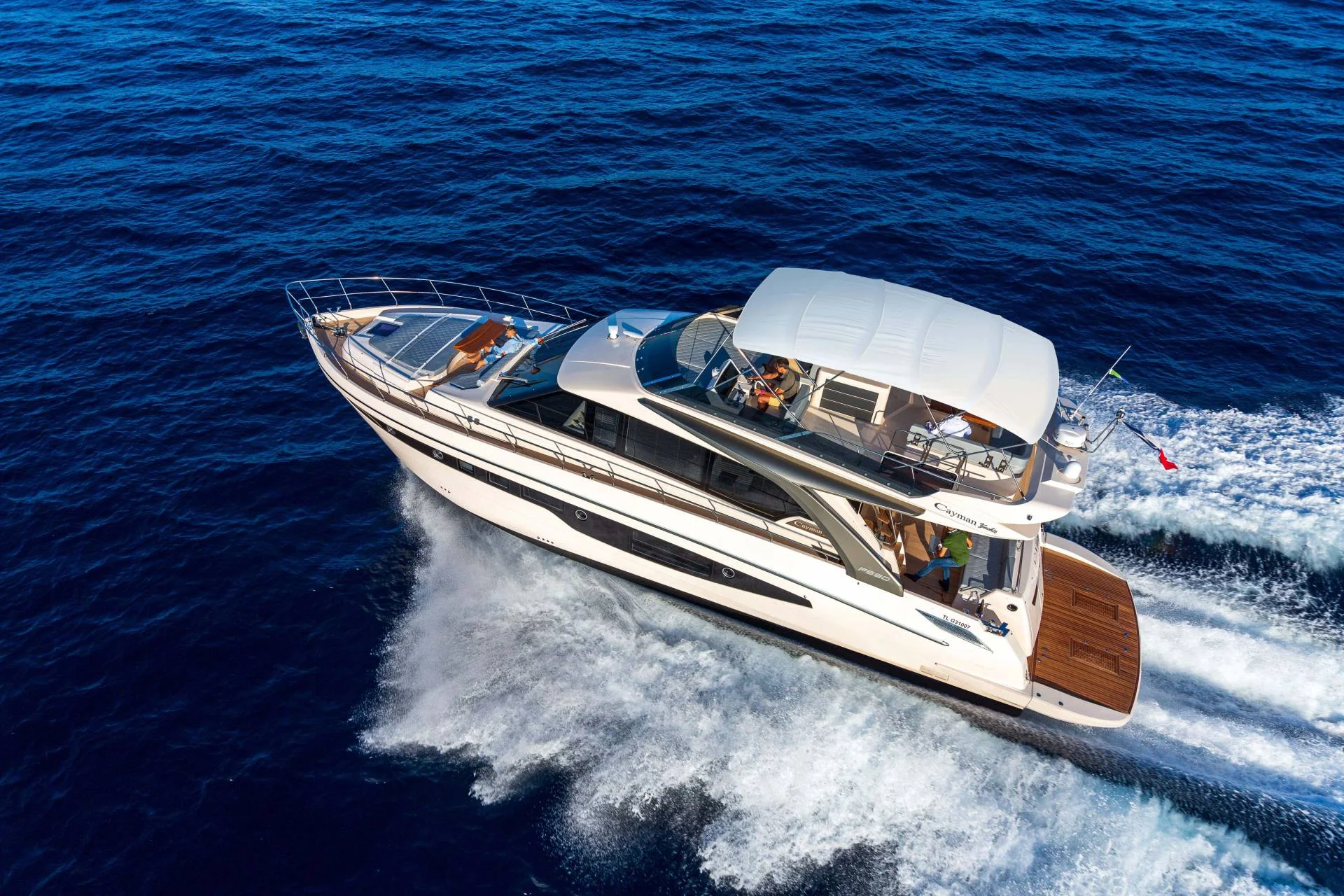 Cayman Yachts F580 — photo 5