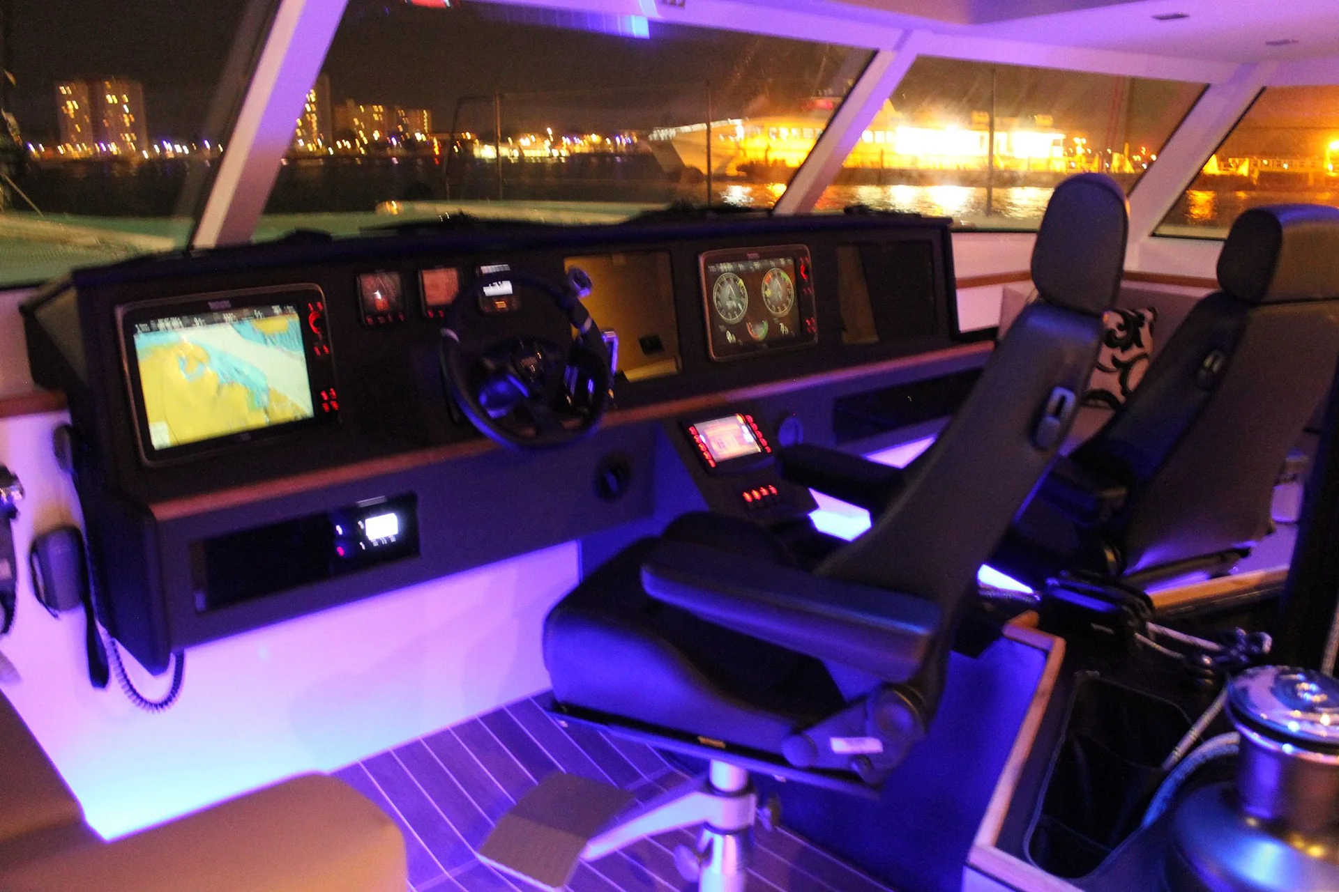 Broadblue Catamarans Rapier 550 — photo 3