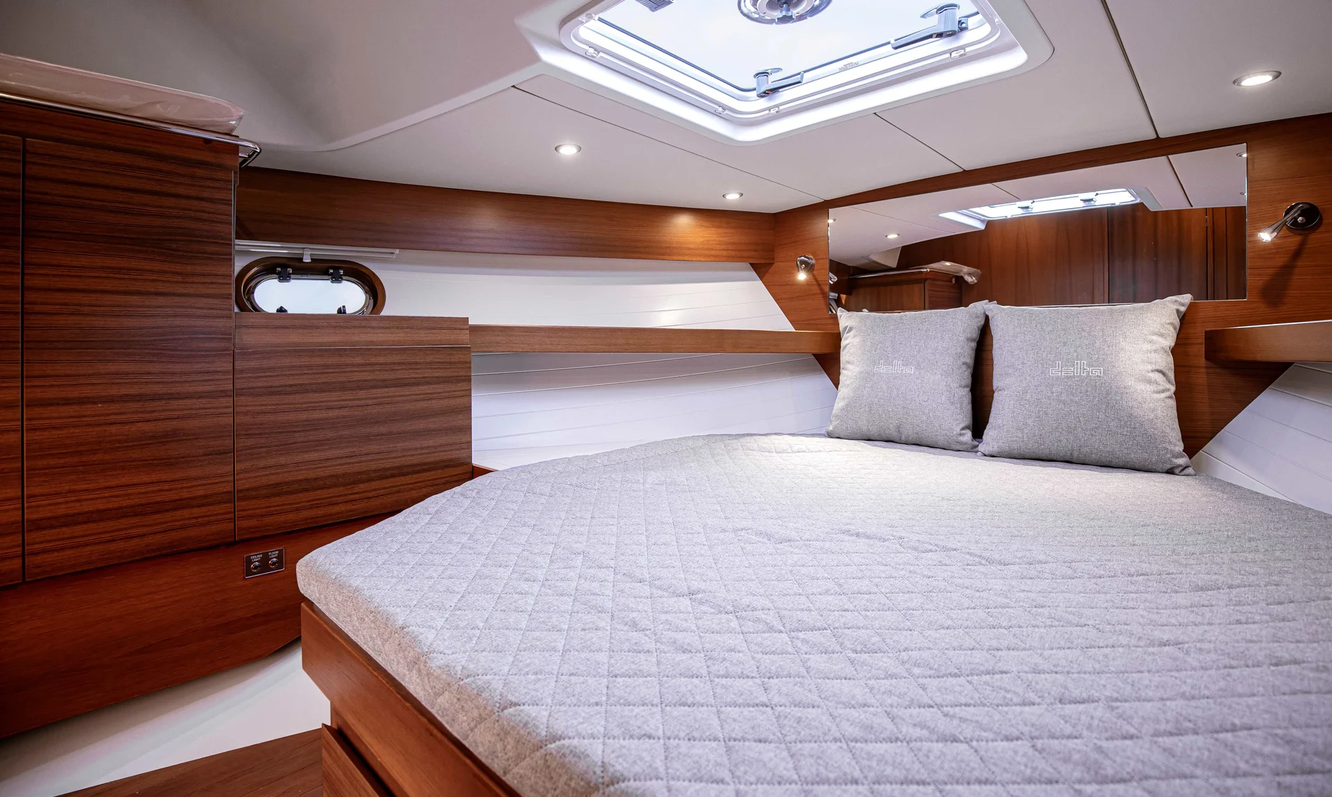 Delta Powerboats 400 sw — photo 4