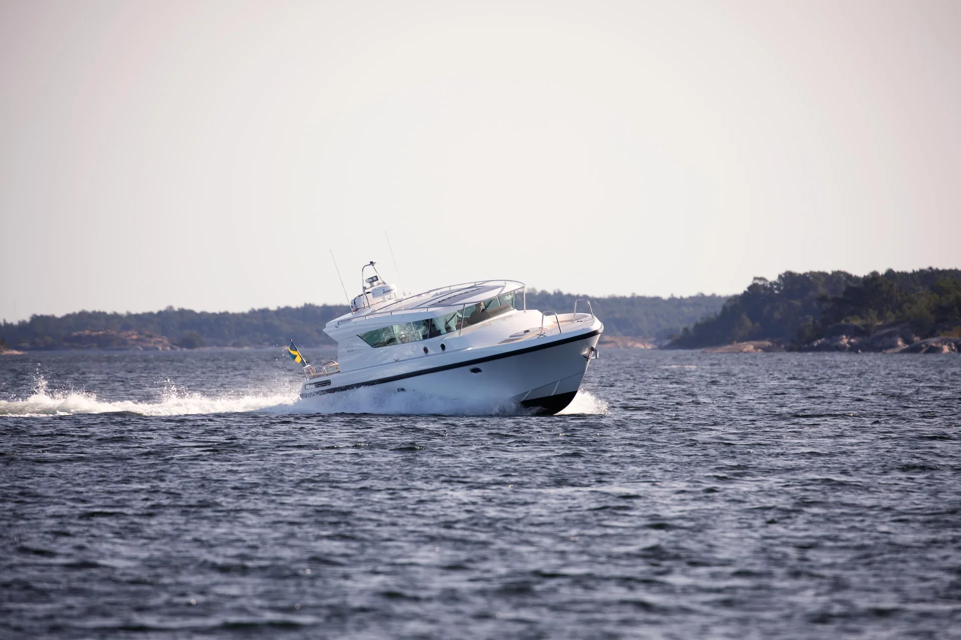 Delta Powerboats 400 sw — photo 1