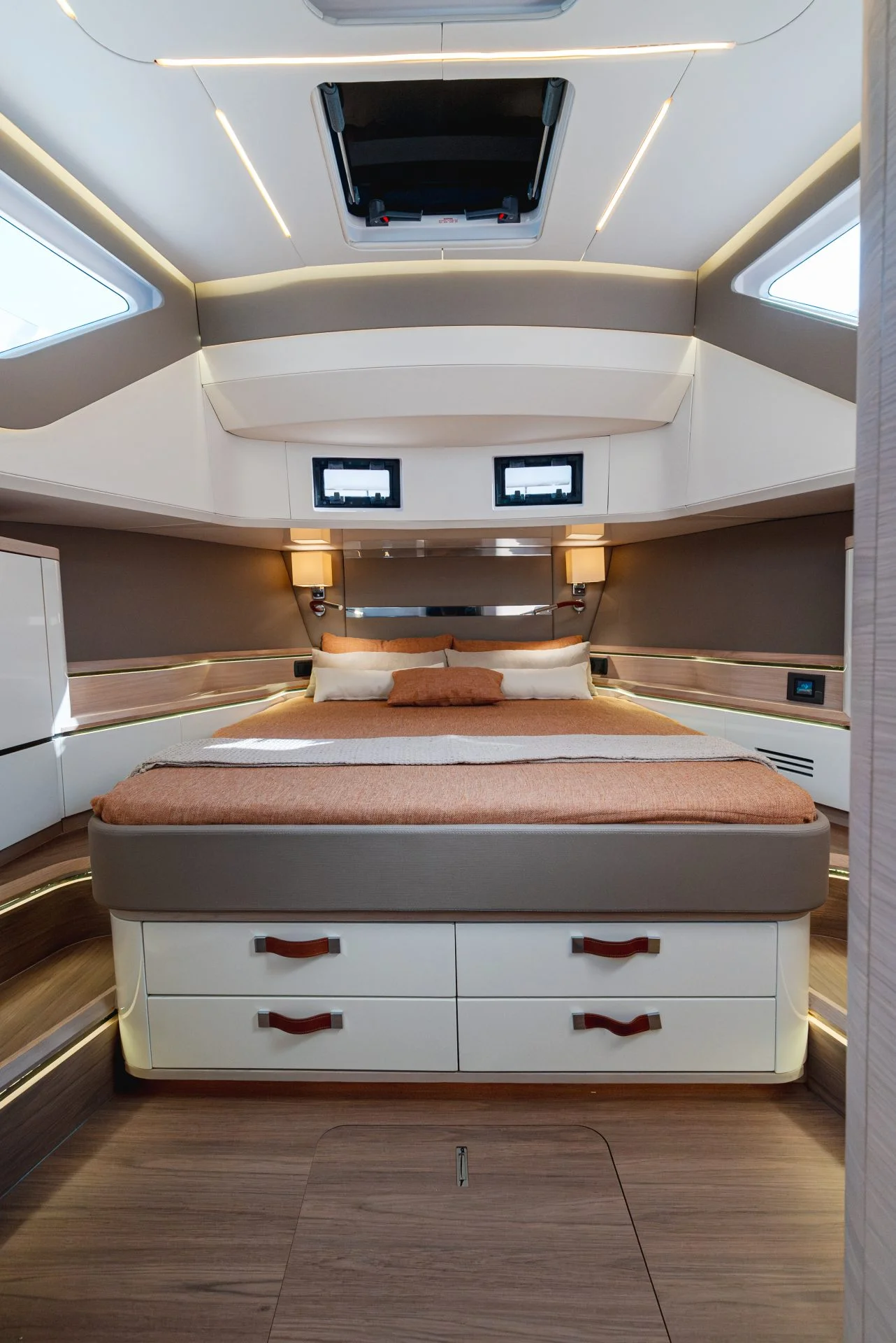 Level Yachts LEVEL 43 ST — photo 6
