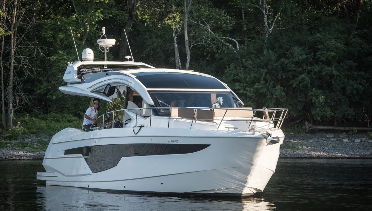 Galeon 510 sky — photo 1