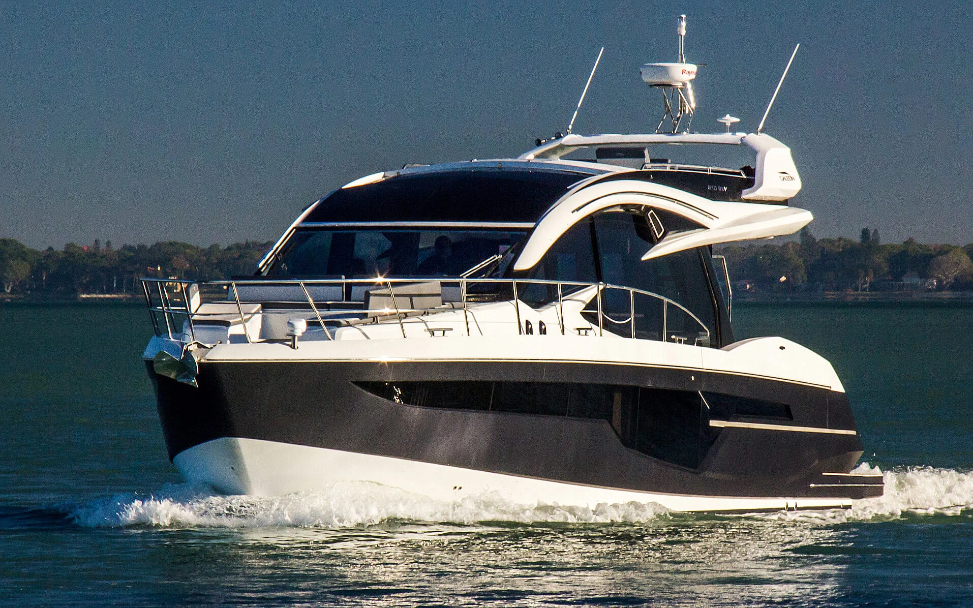 Galeon 510 sky — photo 2