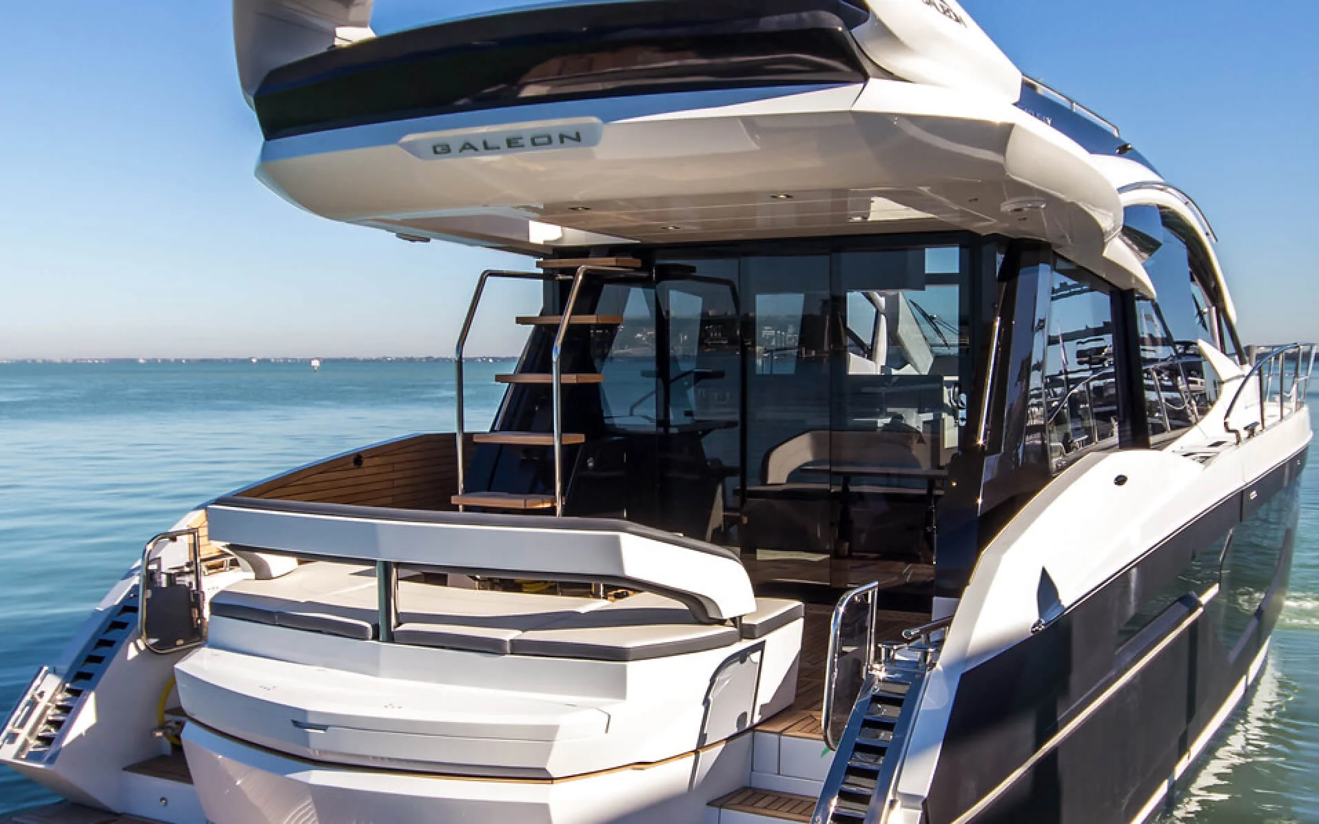 Galeon 510 sky — photo 5