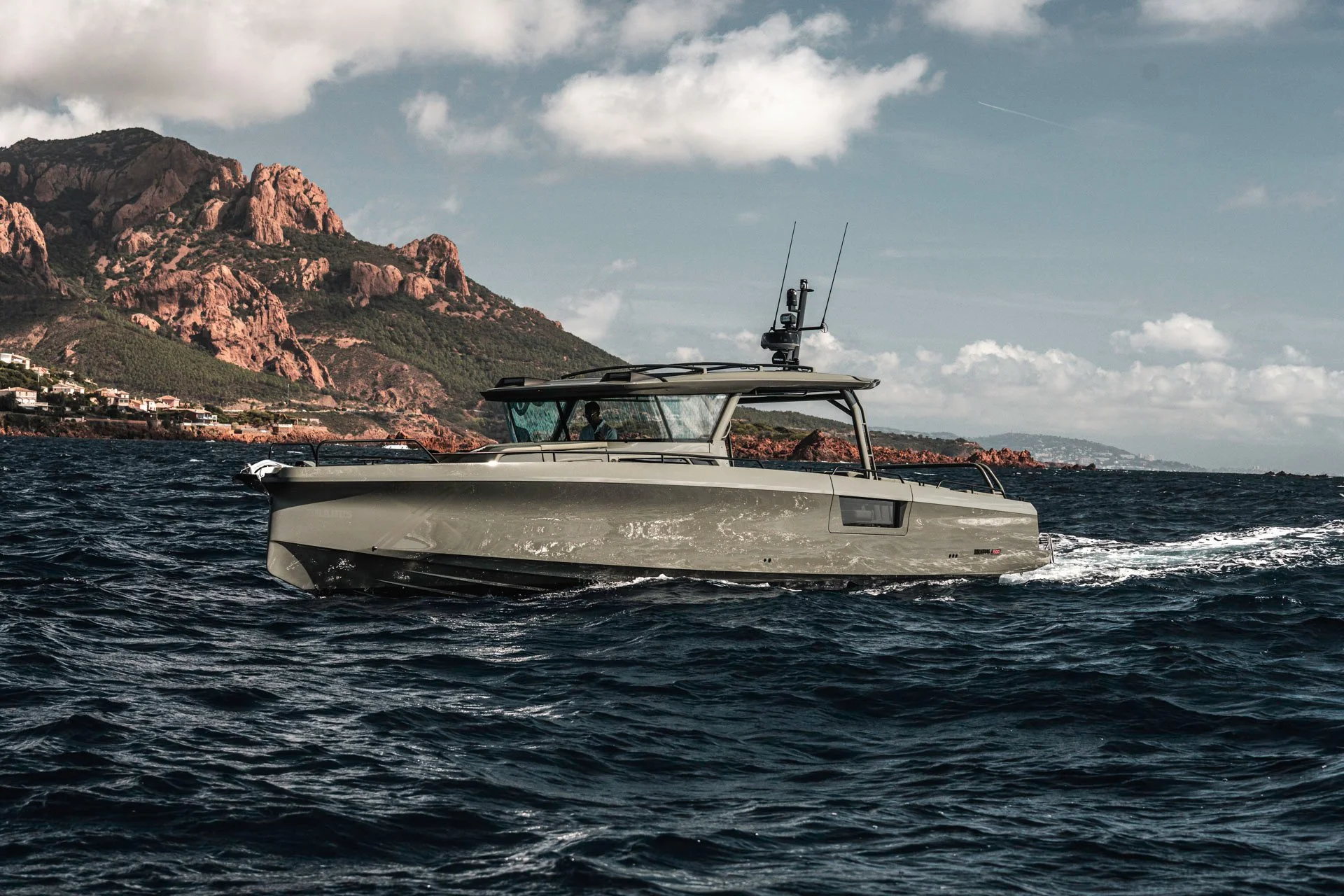 Brabus Marine Shadow 1500 Cross Top — photo 2