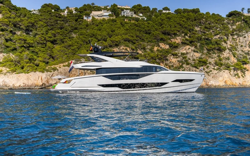 Sunseeker 90 Ocean — photo 2