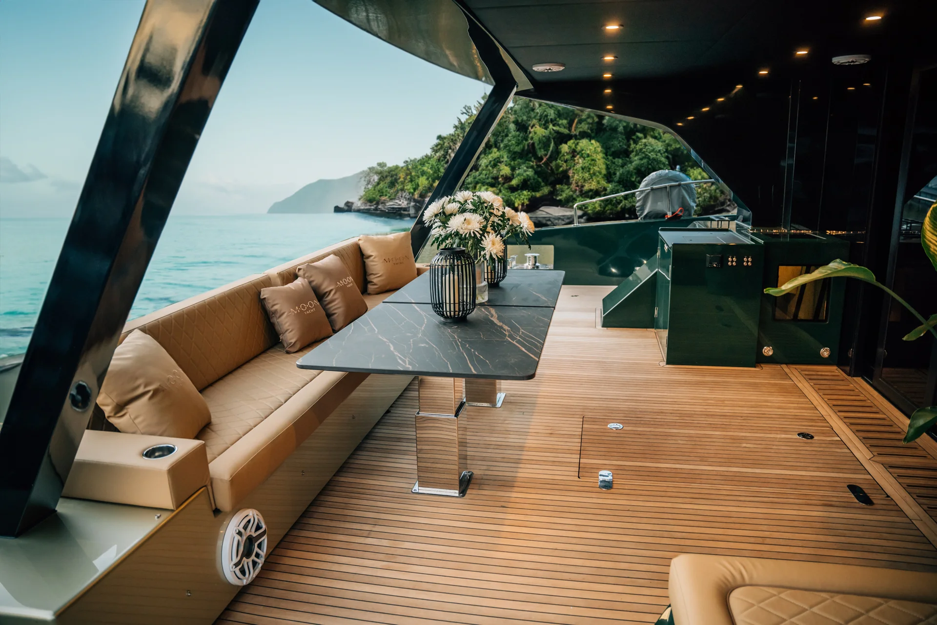 Moon Yacht MOON POWER 60 — photo 2