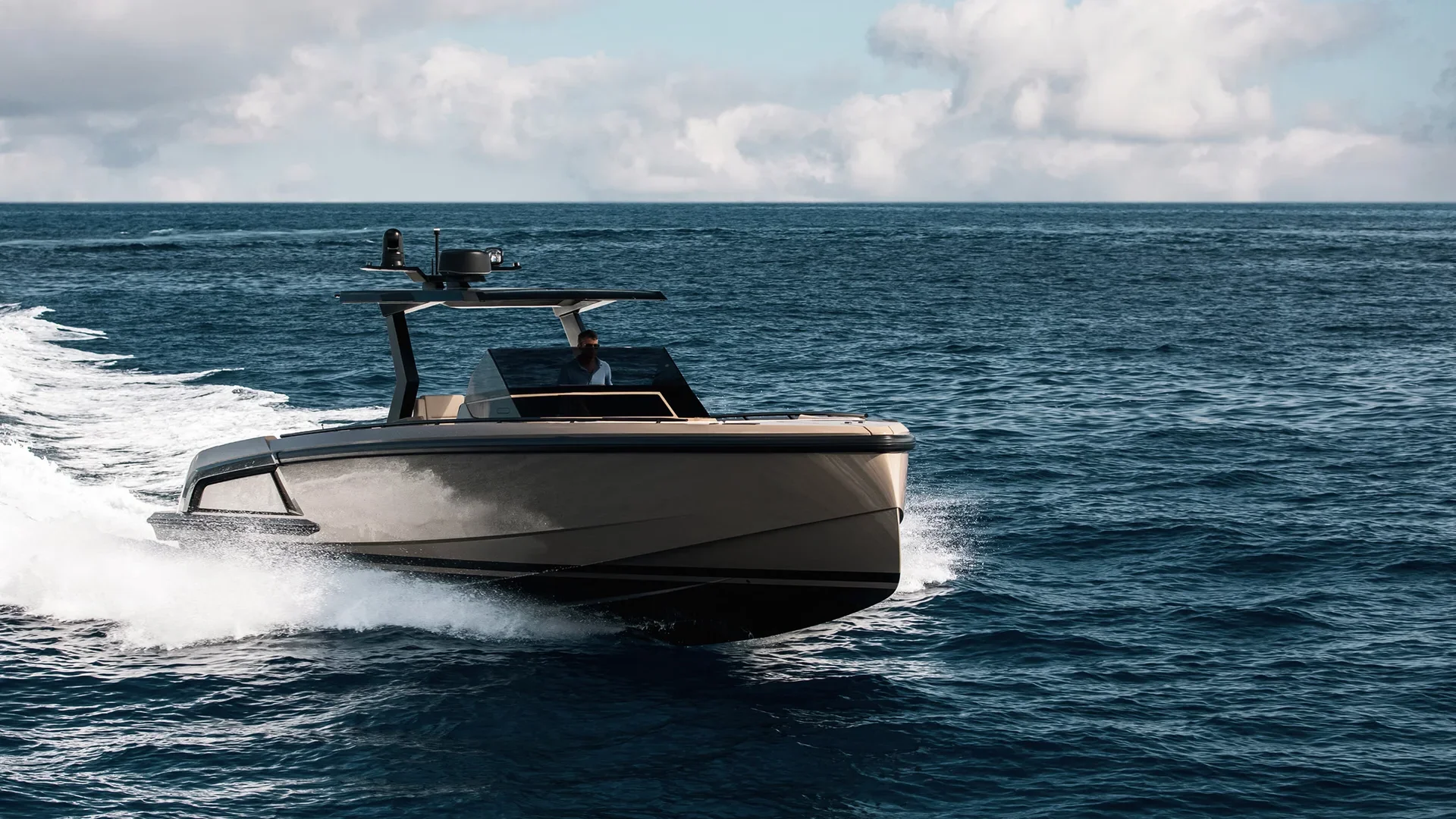 Vanquish Yachts VQ40 — photo 1