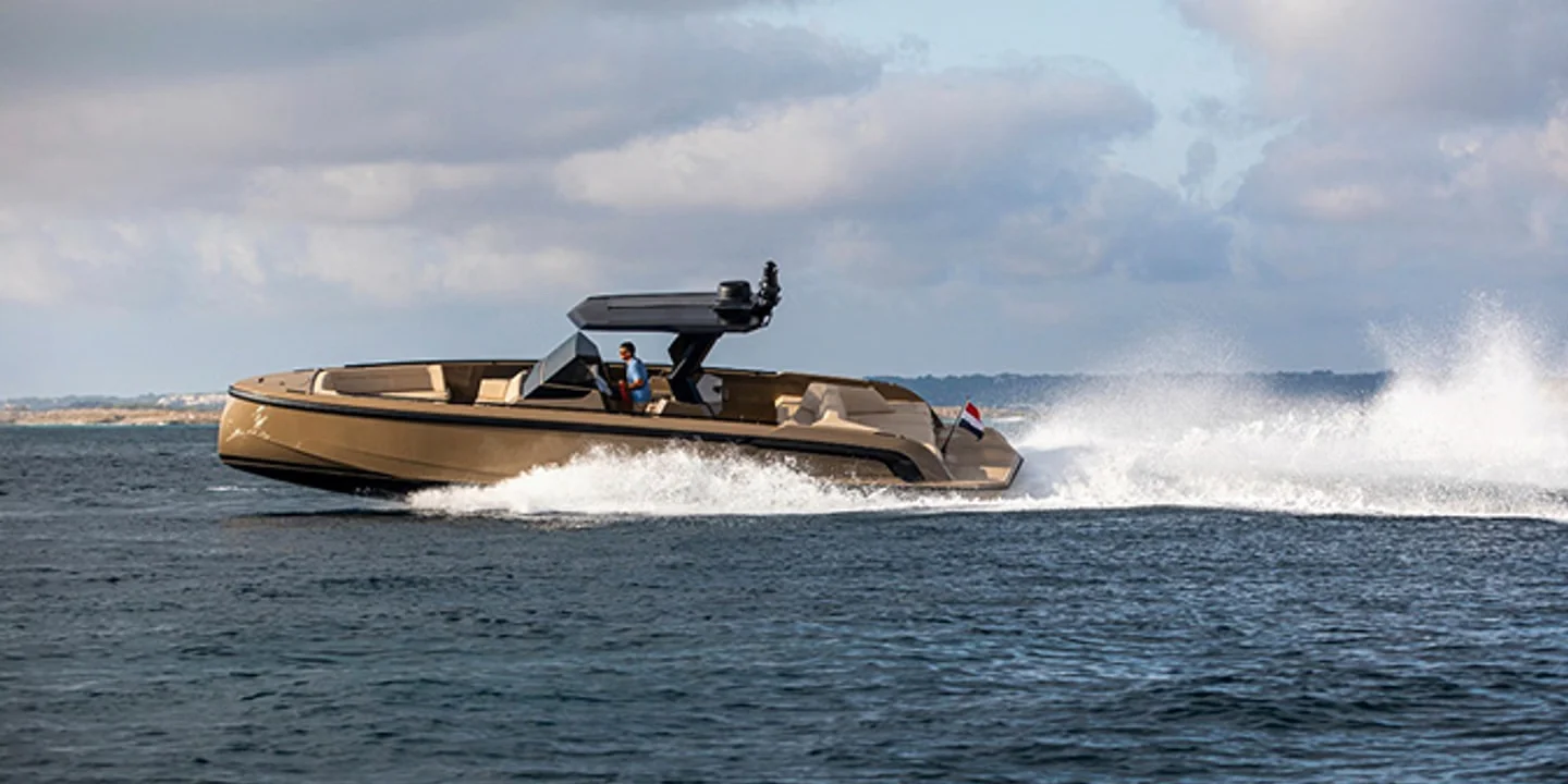 Vanquish Yachts VQ40 — photo 6