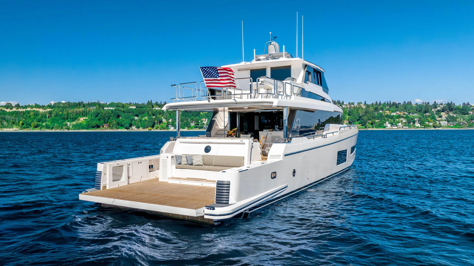Horizon Yachts V68/V77 — photo 2