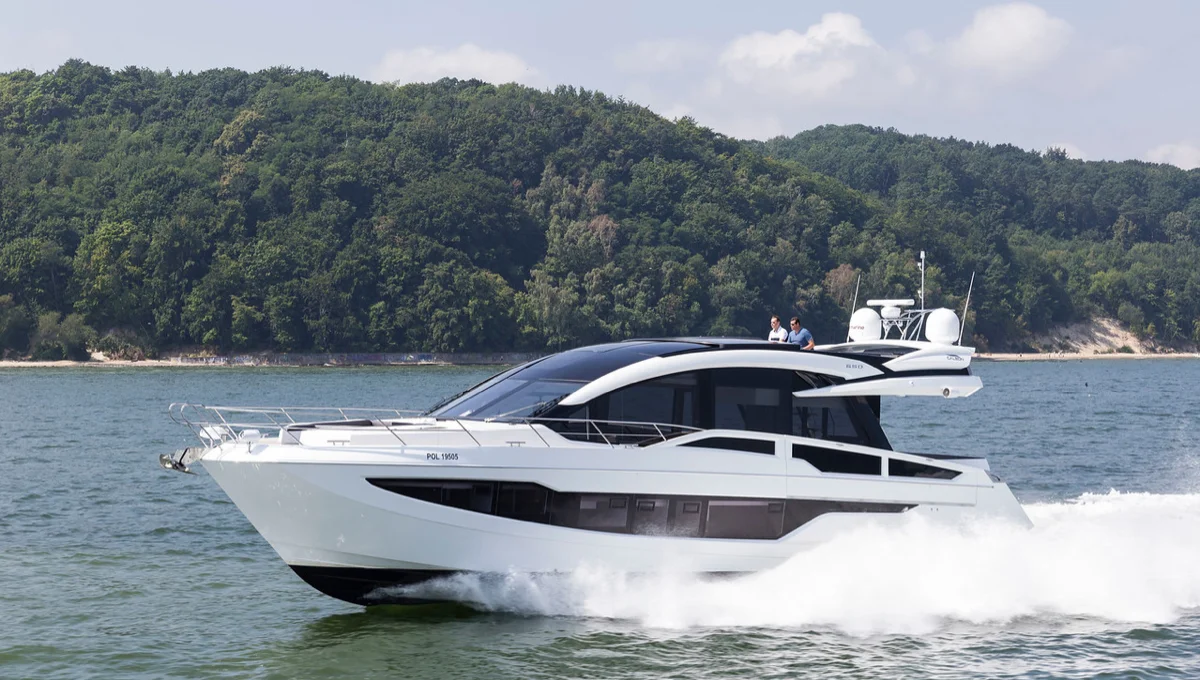 Galeon 650 sky — photo 7