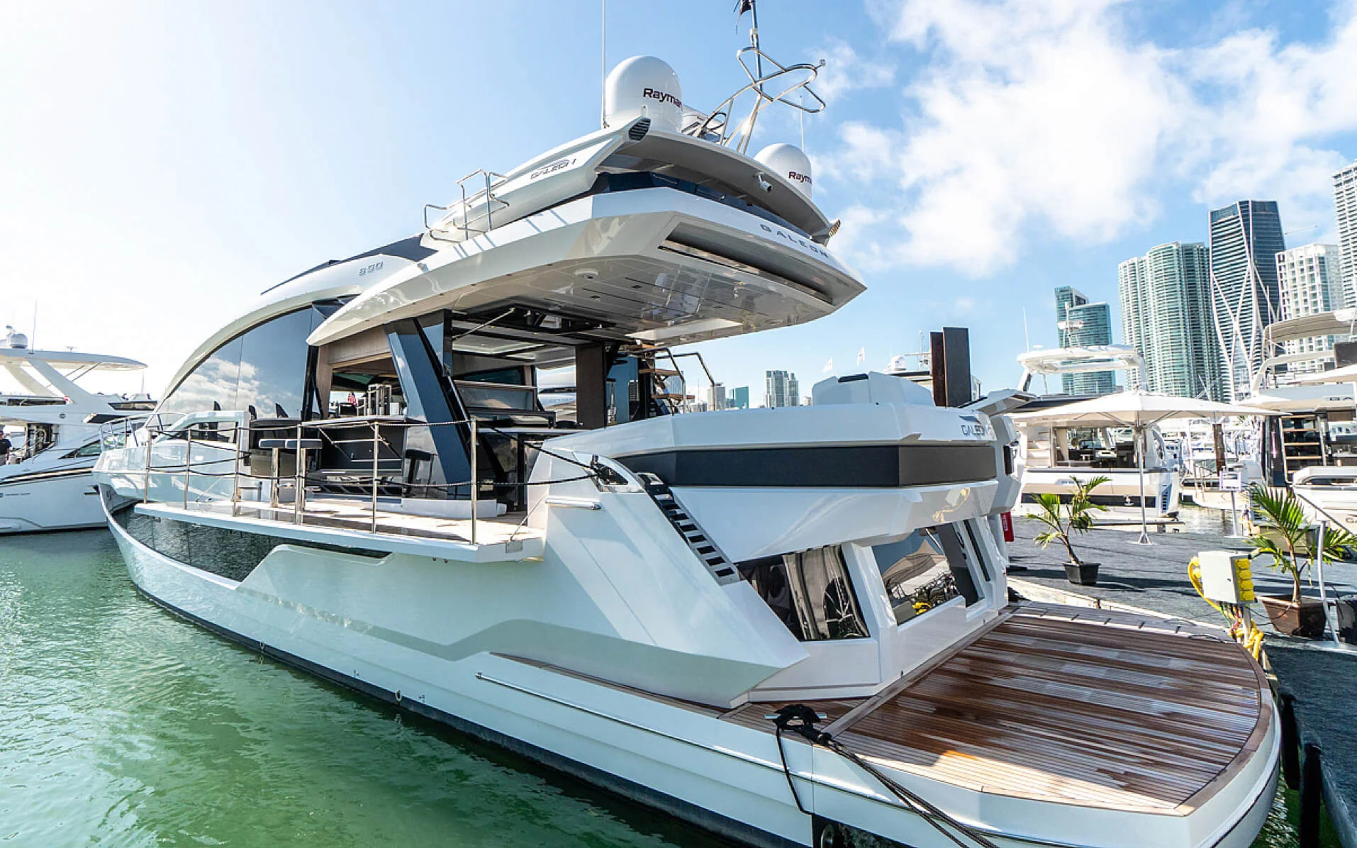 Galeon 650 sky — photo 4
