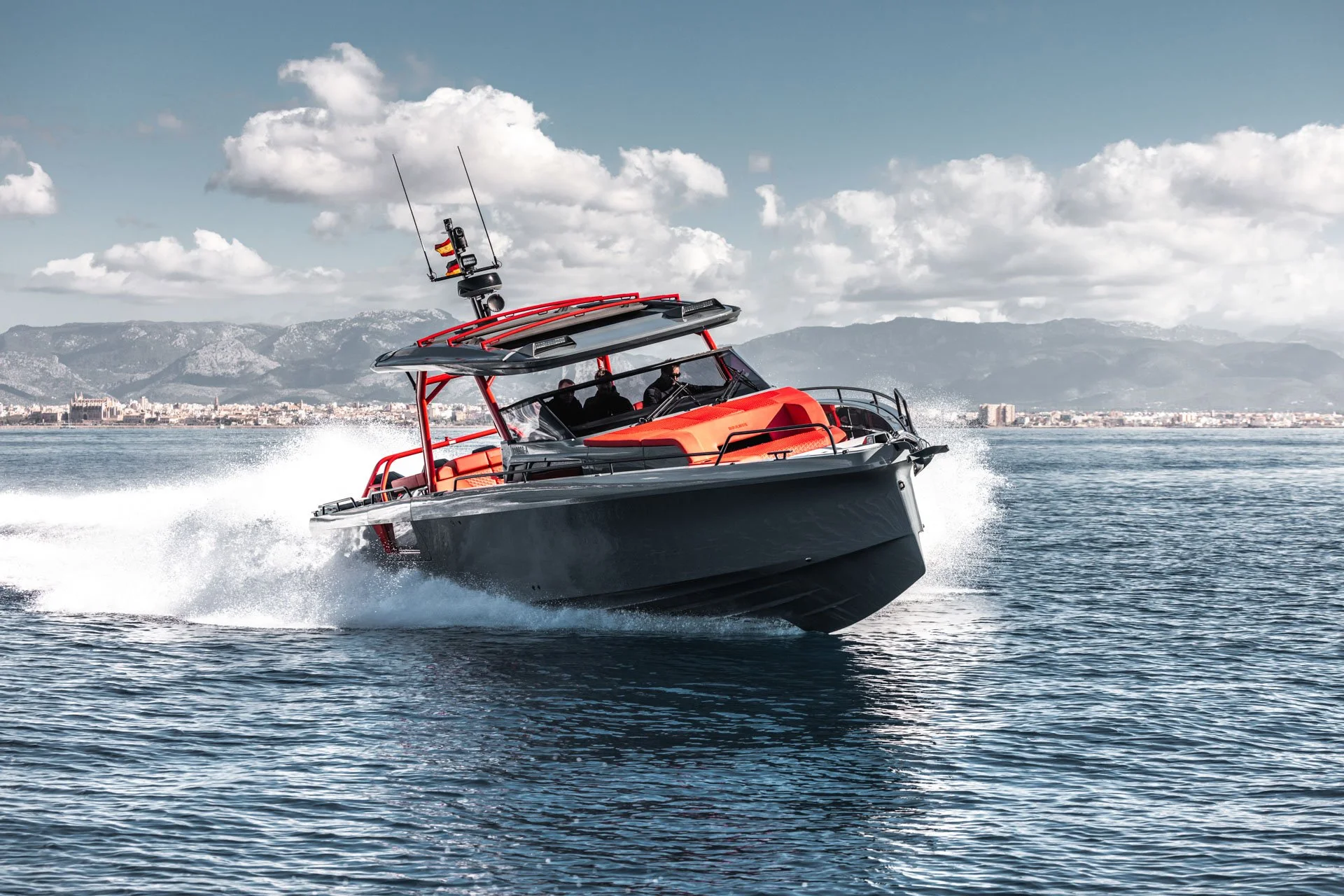 Brabus Marine Shadow 1200 Sun-Top Phantom — photo 1
