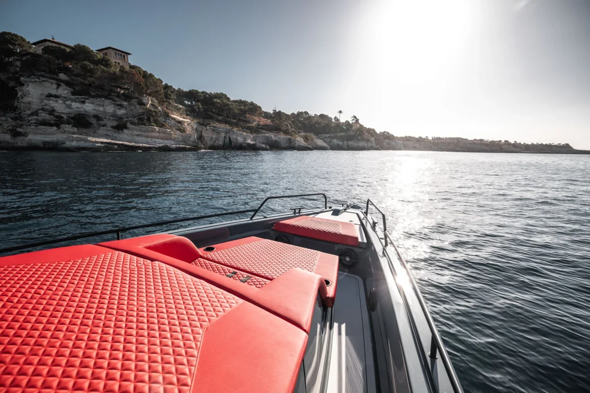 Brabus Marine Shadow 1200 Sun-Top Phantom — photo 6