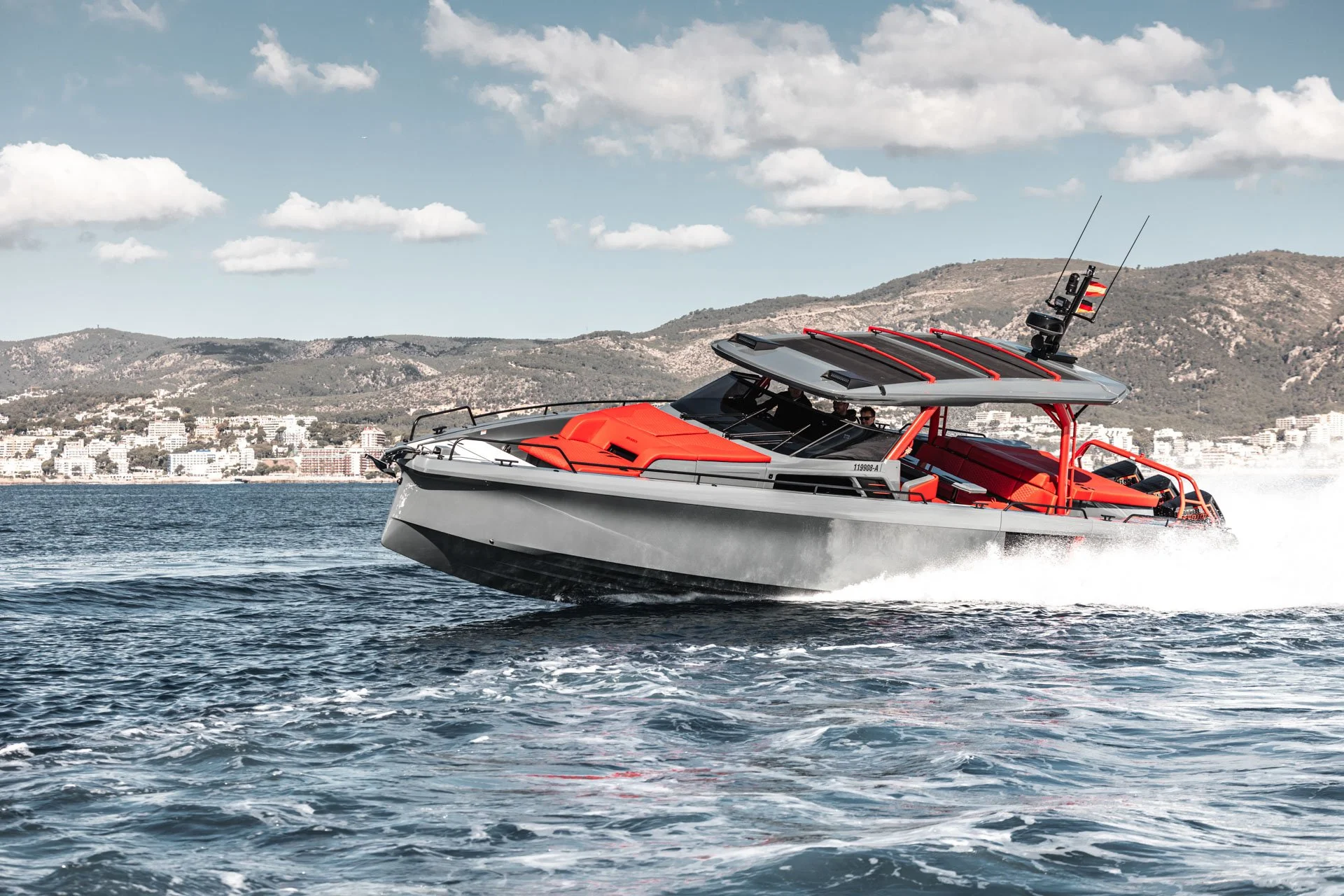 Brabus Marine Shadow 1200 Sun-Top Phantom — photo 2