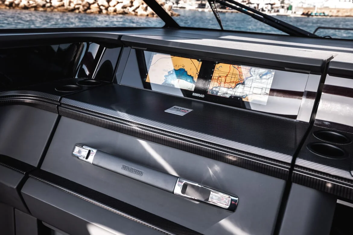 Brabus Marine Shadow 1200 Sun-Top Phantom — photo 9