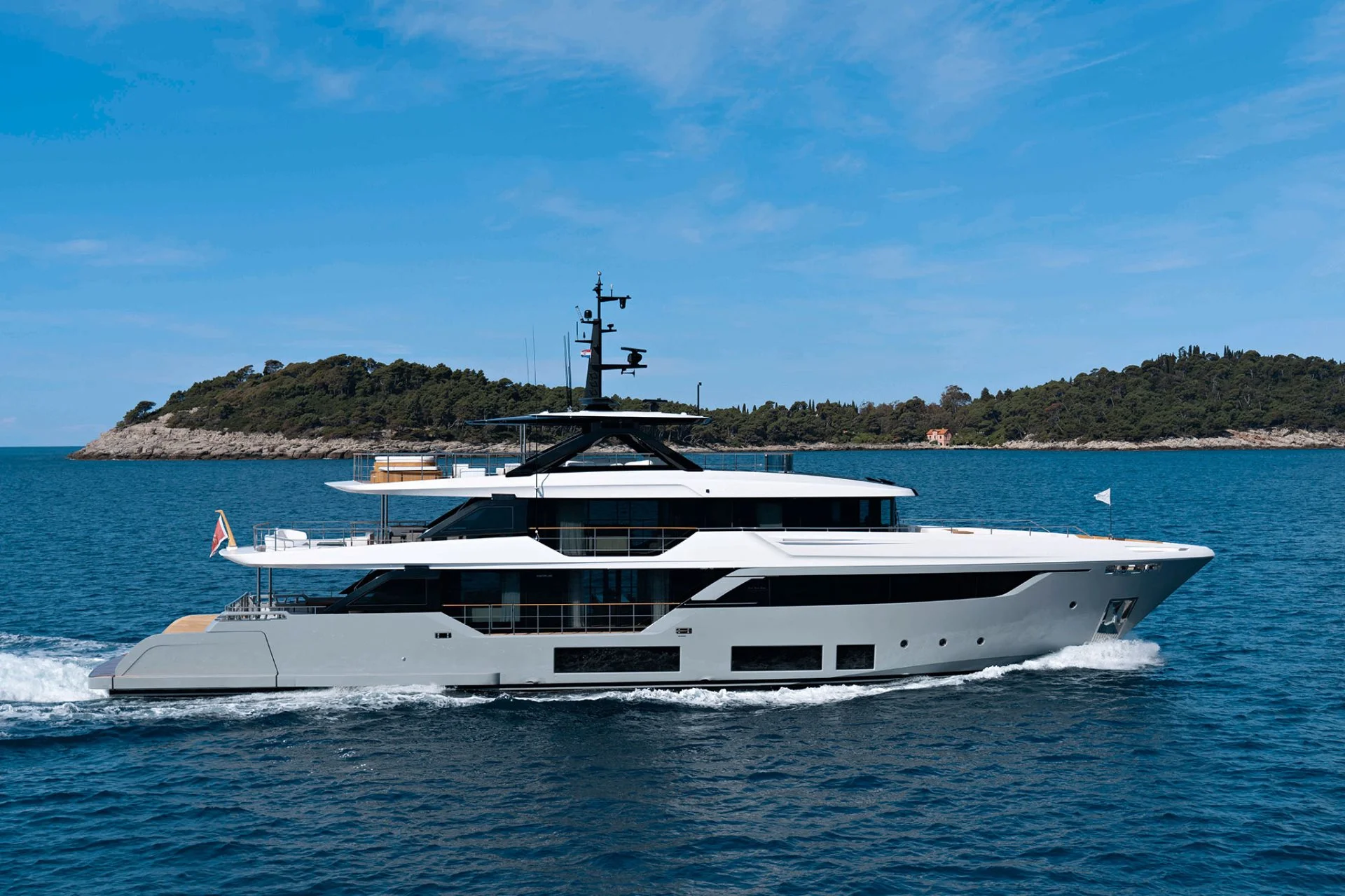 Custom Line Navetta 38 — photo 1