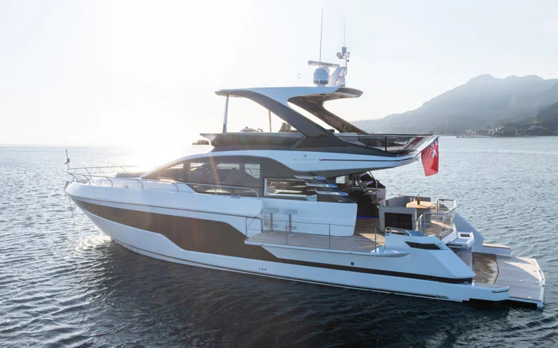 Fairline Squadron 58 — photo 2