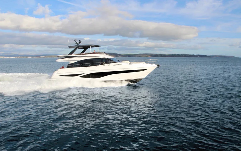 Princess Yachts F65 — photo 3
