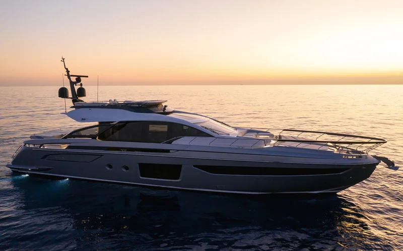 Azimut S8 — photo 3