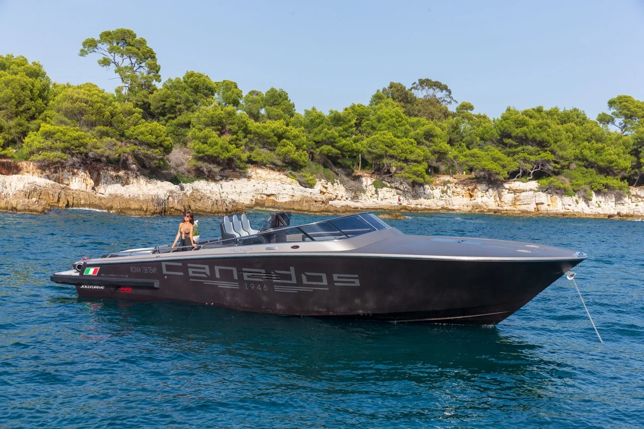 Canados Gladiator 431 Speedster — photo 10