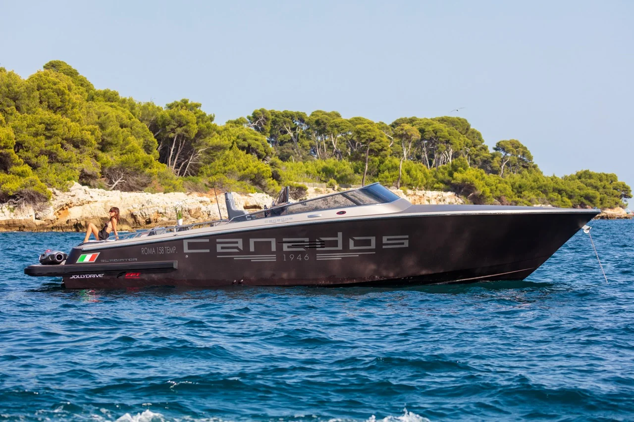 Canados Gladiator 431 Speedster — photo 1