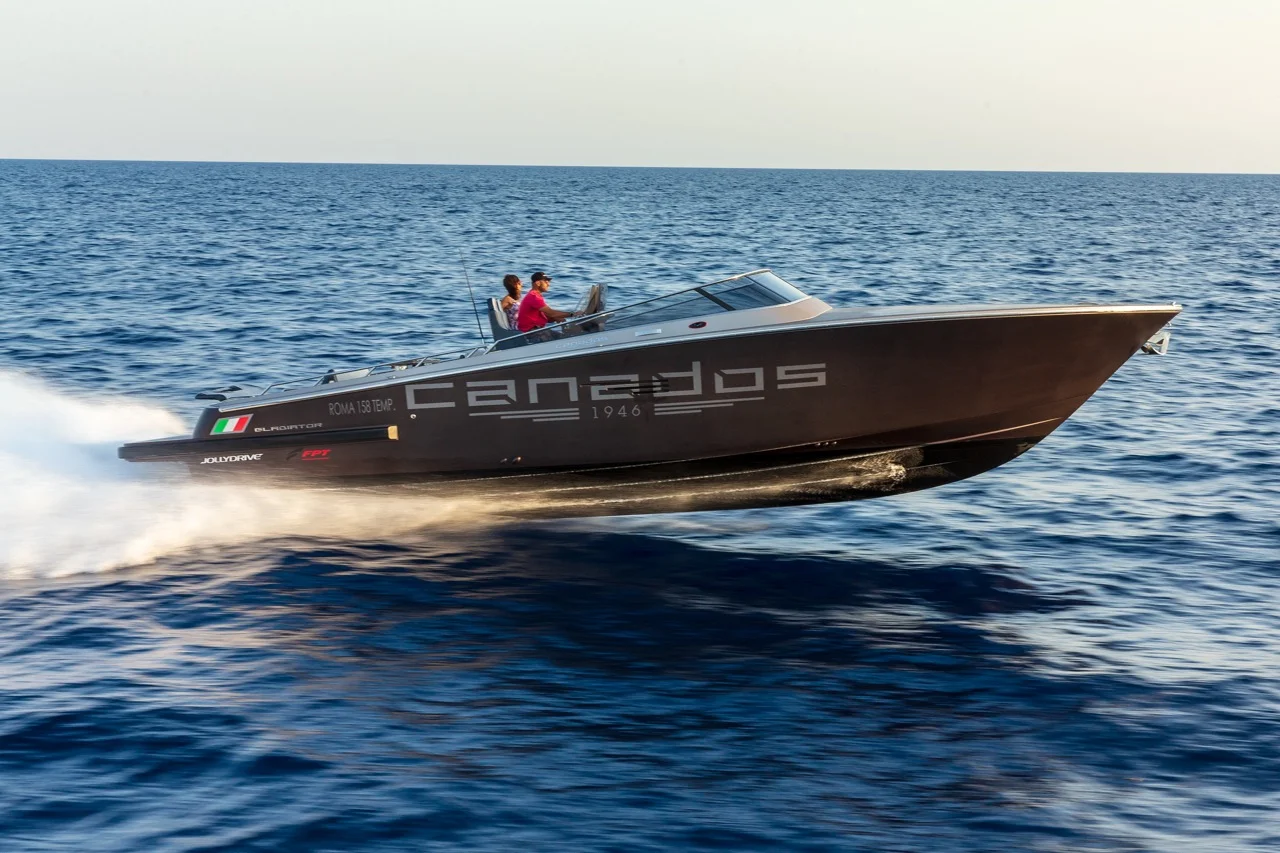 Canados Gladiator 431 Speedster — photo 4