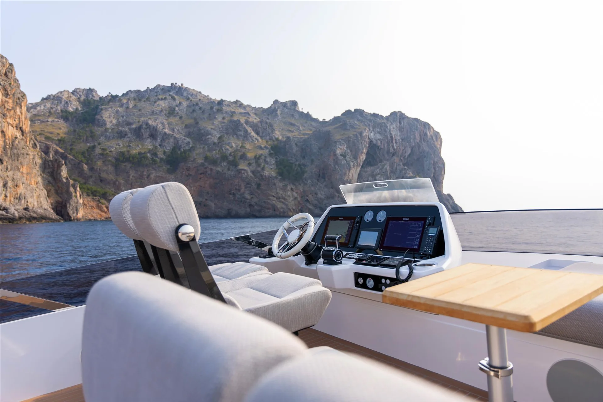 Sunseeker 75 SPORT YACHT — photo 10
