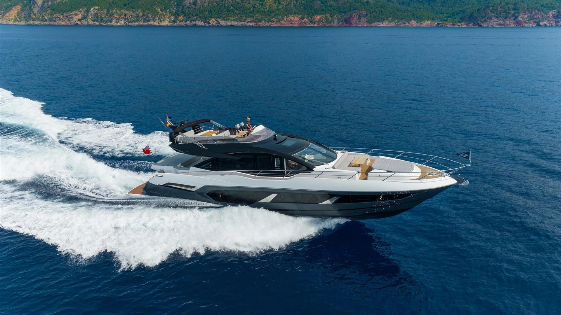 Sunseeker 75 SPORT YACHT — photo 1