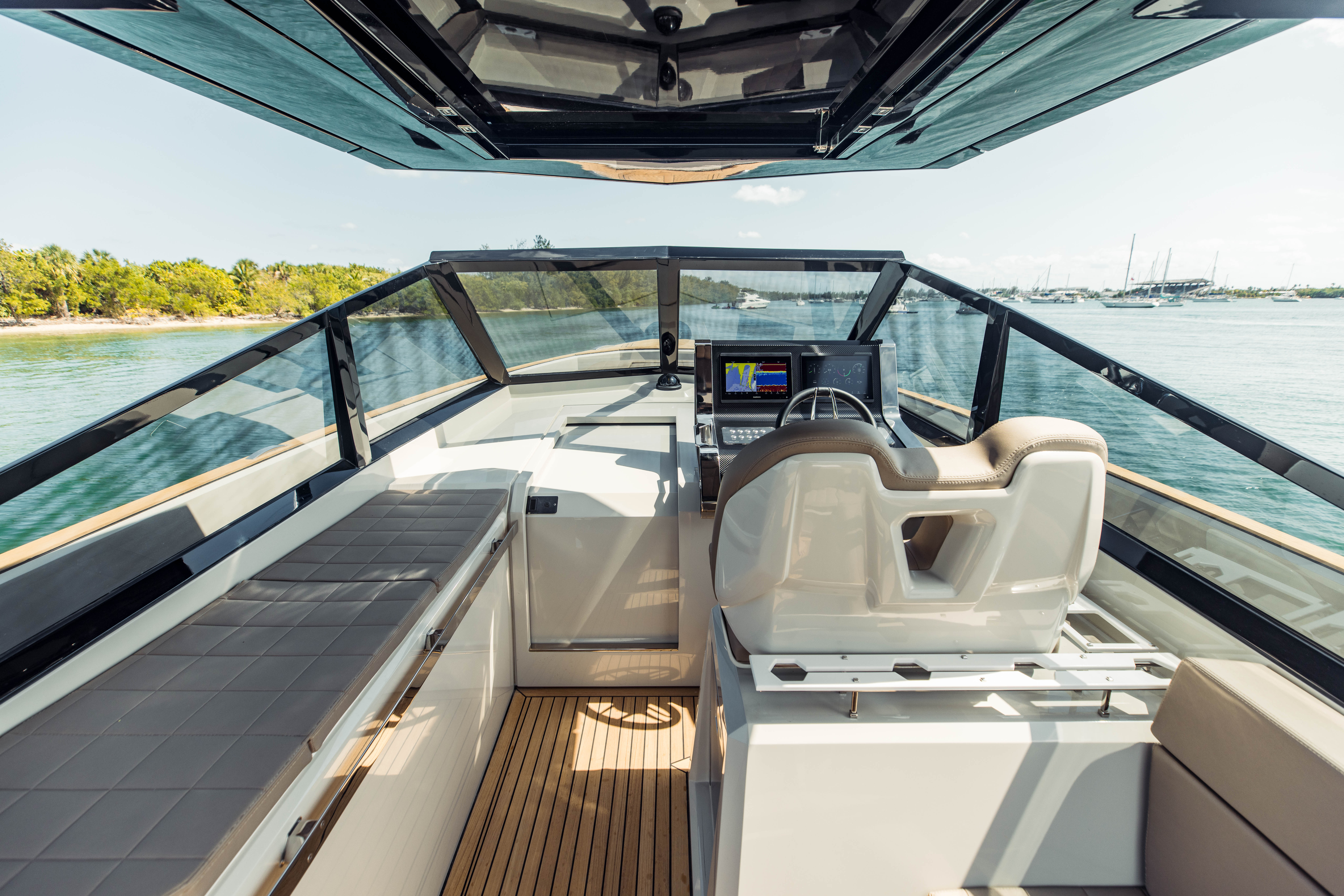 EVO Yachts EVO R4 — photo 2