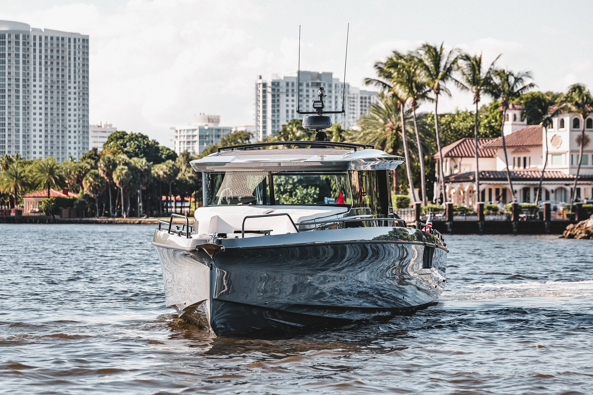 Brabus Marine Shadow 1500 XC Cross Cabin — photo 3