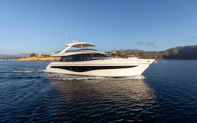 Princess Yachts Y80 — photo 2