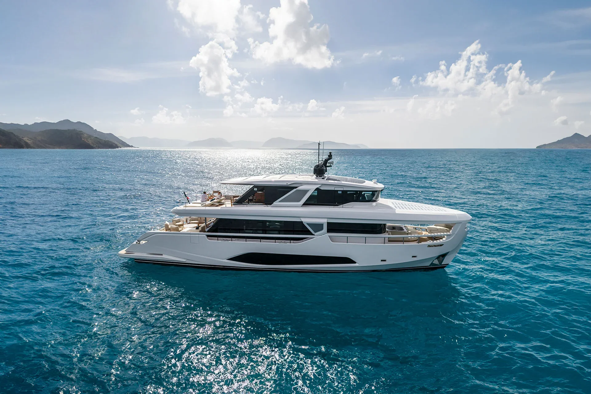 Ferretti Infynito 90 — photo 2