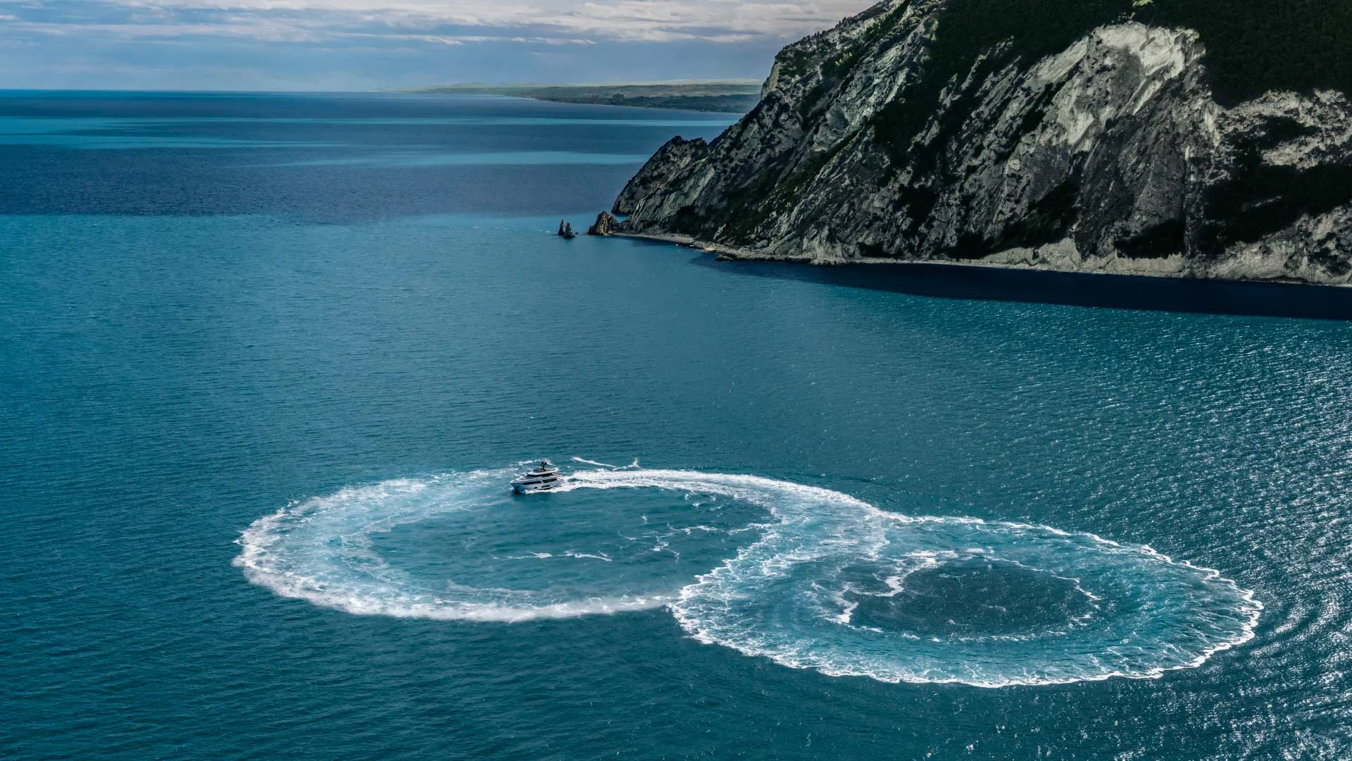 Custom Line Navetta 30 — photo 7