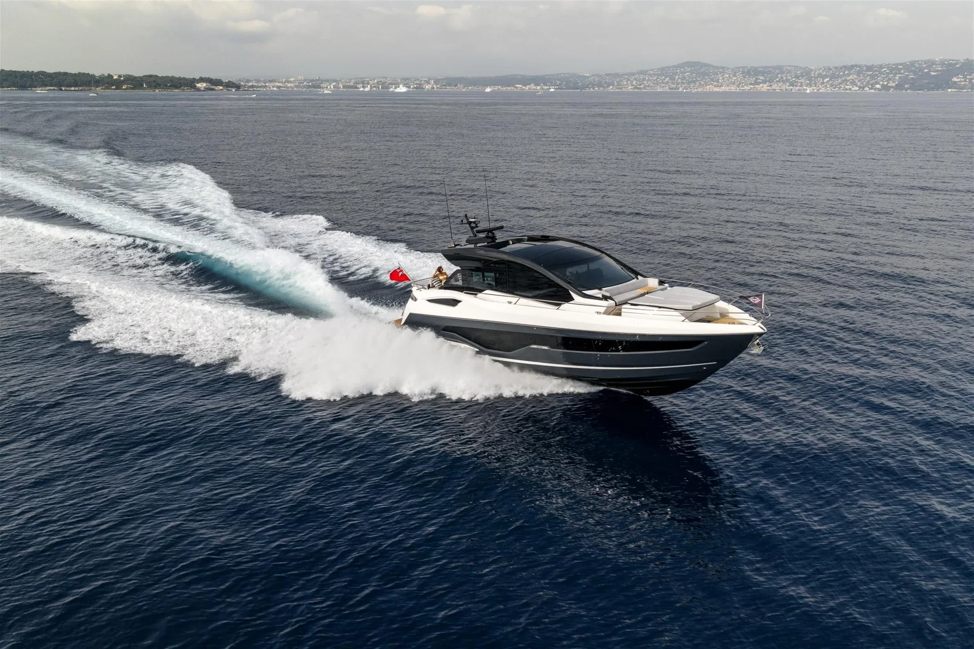 Sunseeker Predator 55 — photo 1