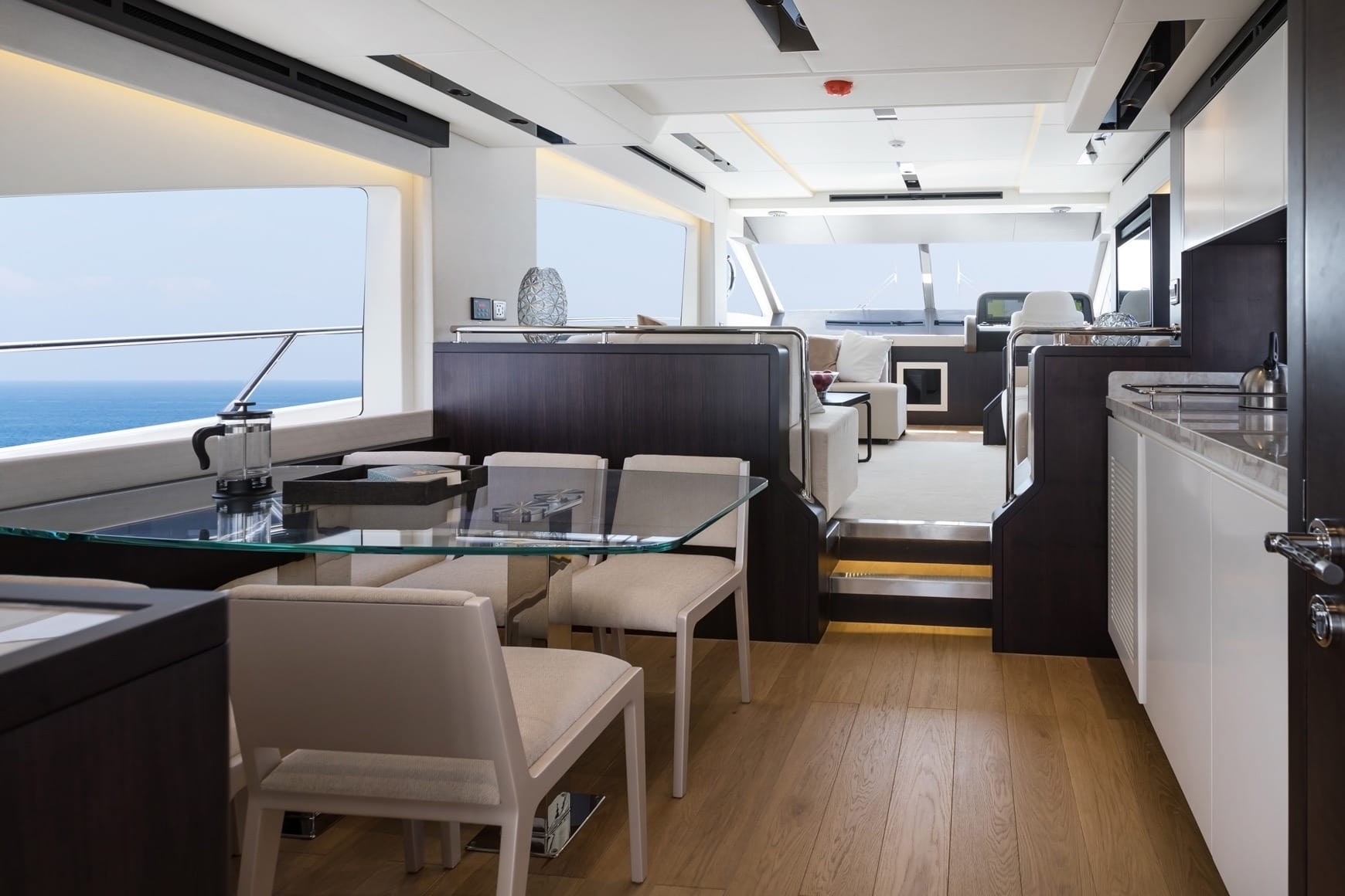 Majesty Yachts Majesty 62 — photo 9