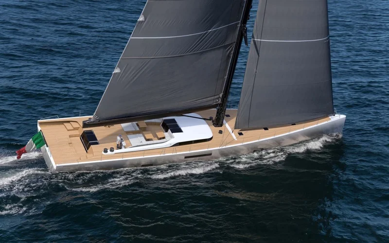 Solaris 111 Rs — photo 1