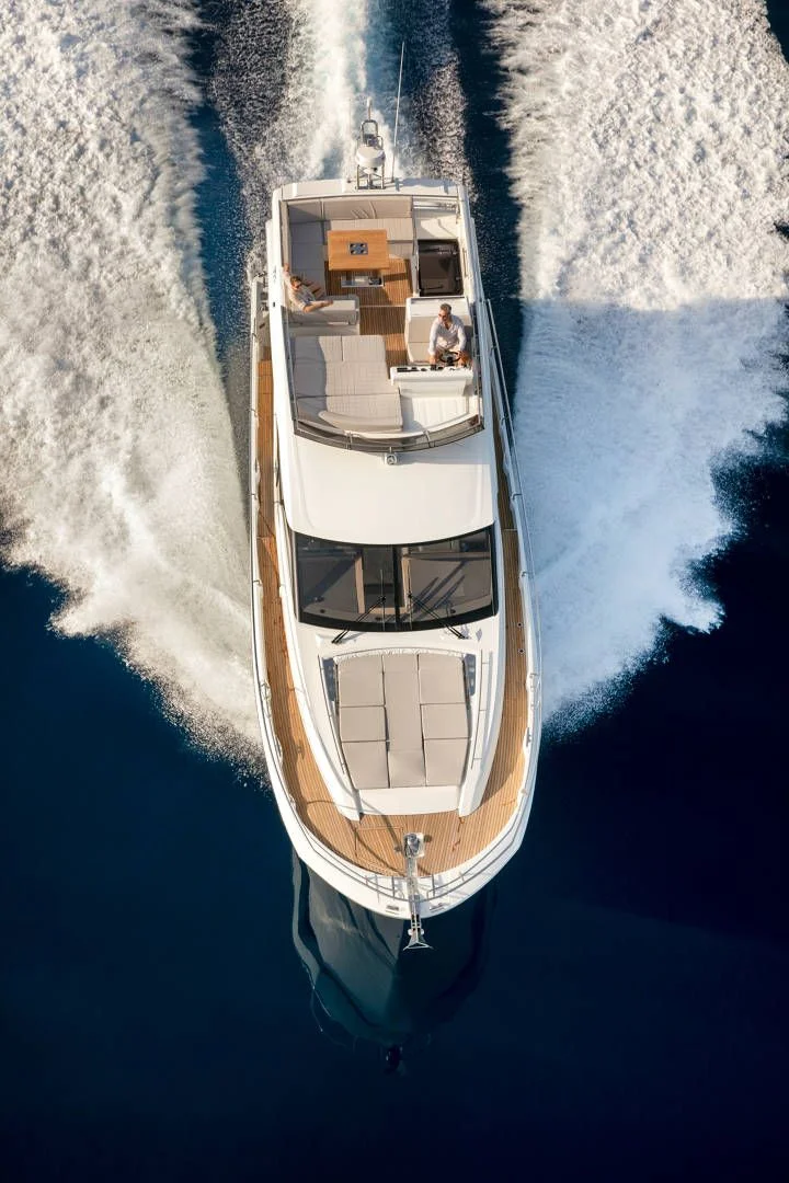 Prestige Yachts Prestige 520 — photo 5