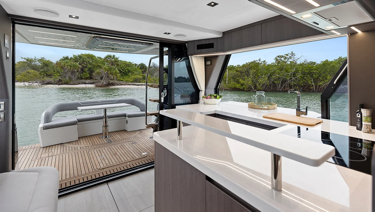 Galeon 500 fly — photo 10
